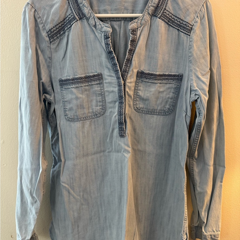 Eddie Bauer Light Blue Denim Long Sleeve Top